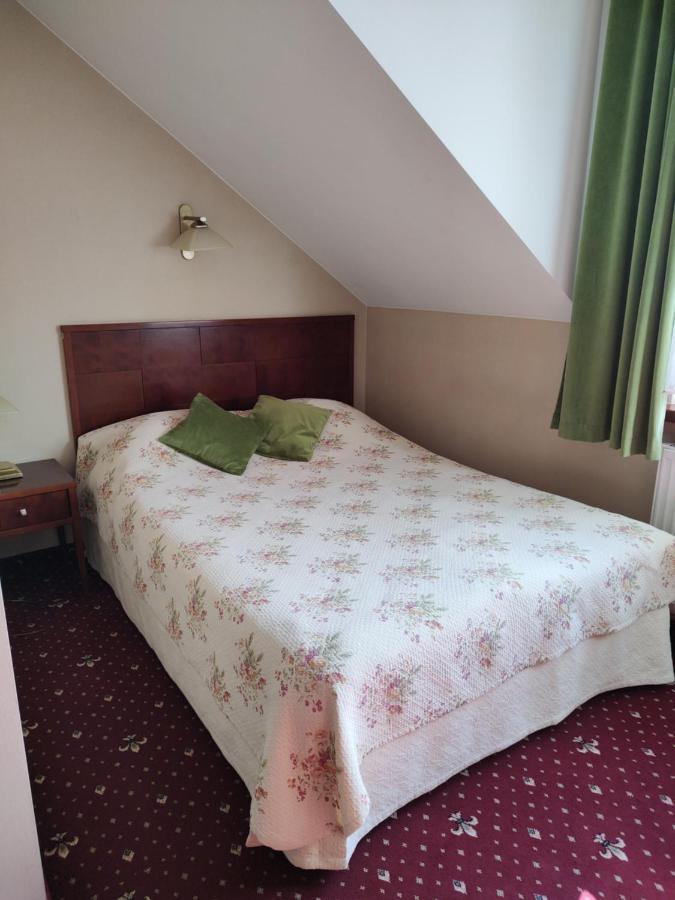 Gospoda Pazibroda Maków Mazowiecki Extérieur photo