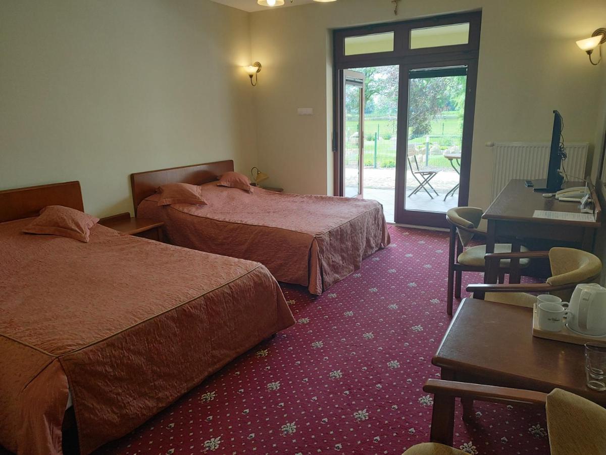 Gospoda Pazibroda Maków Mazowiecki Extérieur photo